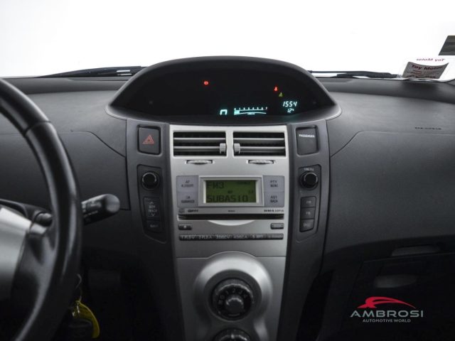 TOYOTA Yaris usata 14