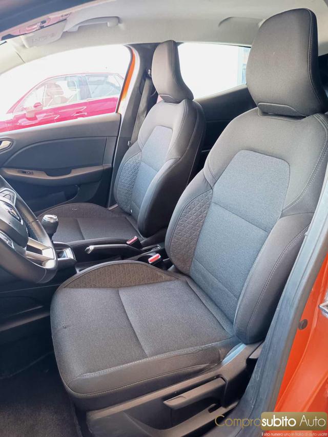 RENAULT Clio usata 19