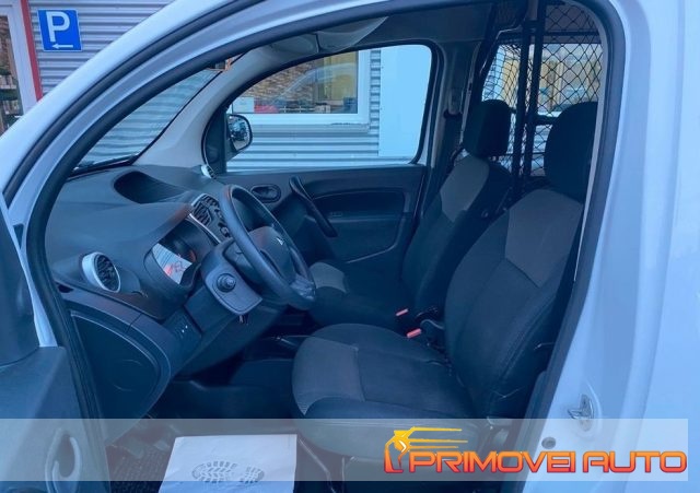 RENAULT Kangoo usata, con Autoradio