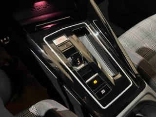 VOLKSWAGEN Golf GTI usata, con Park Distance Control