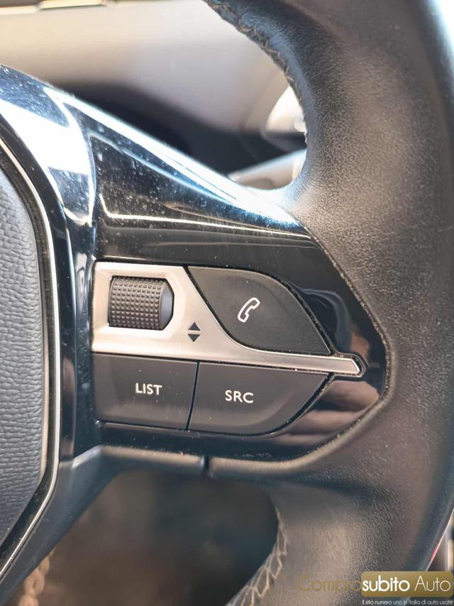 PEUGEOT 3008 usata, con Specchietti laterali elettrici