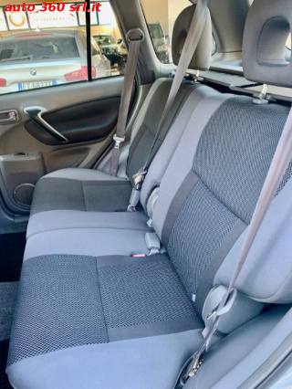 TOYOTA RAV 4 MY23 usata, con Fendinebbia