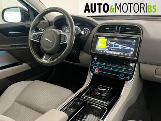 JAGUAR XE usata, con Fendinebbia