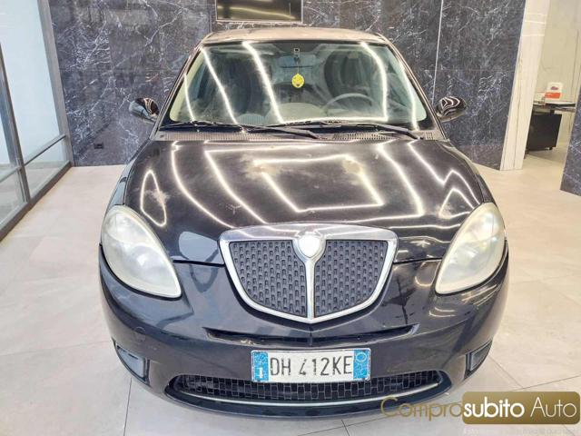 LANCIA Ypsilon usata, con ABS