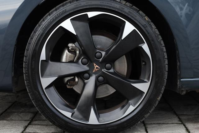 CUPRA Leon usata, con USB