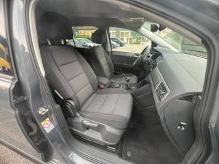 VOLKSWAGEN Touran usata, con ESP