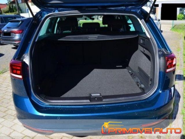 VOLKSWAGEN Passat Variant usata, con Climatizzatore