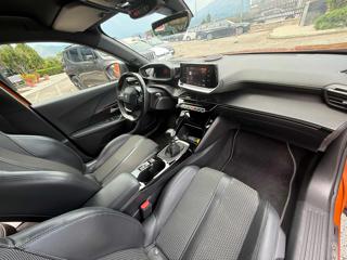 PEUGEOT 2008 usata 27