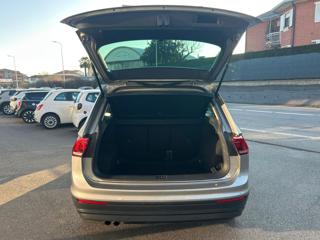 VOLKSWAGEN Tiguan usata, con USB