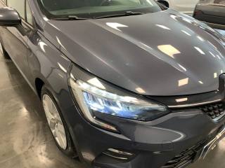 RENAULT Clio usata, con Luci diurne LED