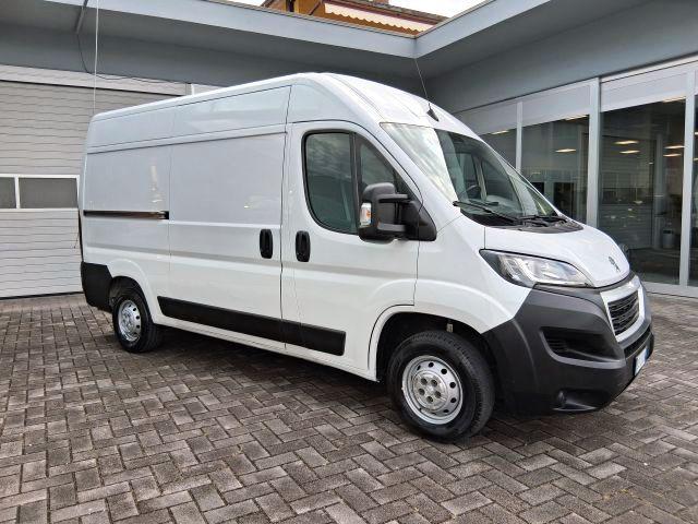 PEUGEOT Boxer usata, con Bluetooth