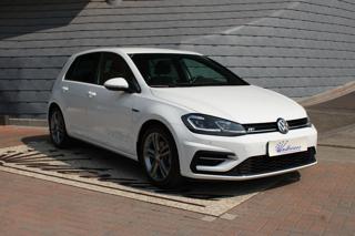 VOLKSWAGEN Golf 1.5TSI DSG R-line-LED-VIRTUAL
