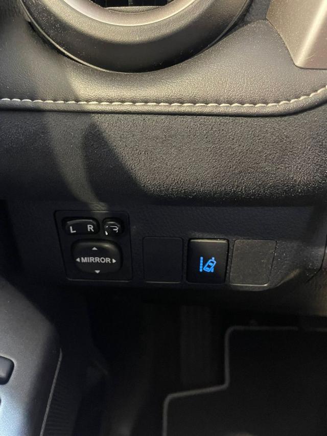 TOYOTA RAV 4 usata, con Climatizzatore