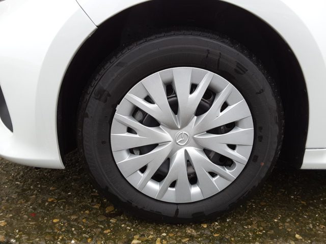 MAZDA 2 usata, con Alzacristalli elettrici