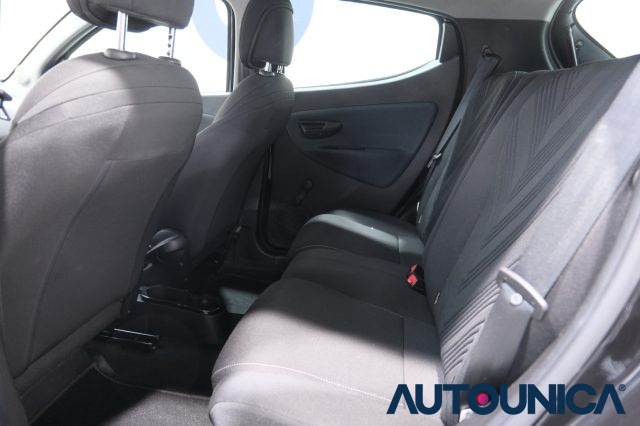 LANCIA Ypsilon usata 33