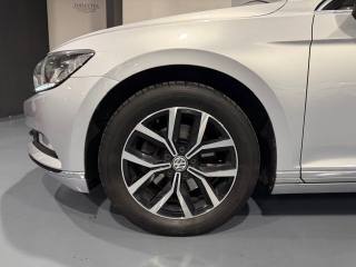 VOLKSWAGEN Passat usata, con Climatizzatore