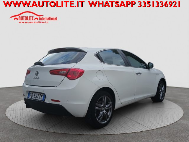 ALFA ROMEO Giulietta usata, con Autoradio