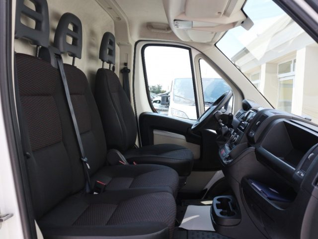 PEUGEOT Boxer usata, con Fendinebbia