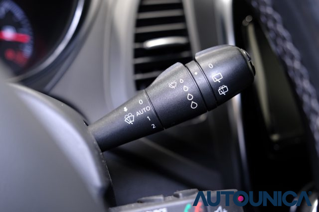 RENAULT Captur usata, con Autoradio digitale