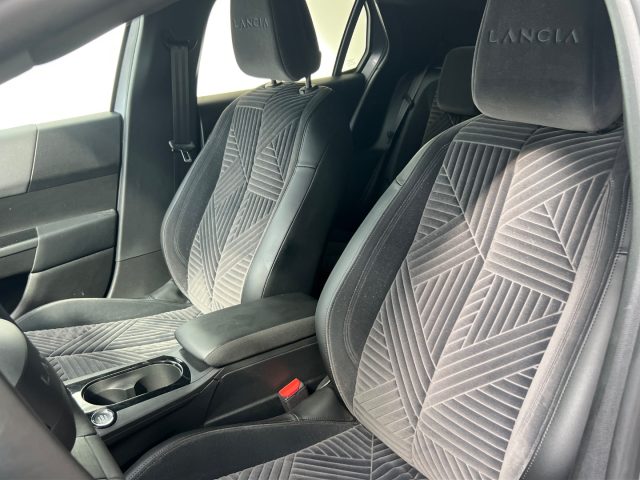 LANCIA Ypsilon usata, con Telecamera per parcheggio assistito