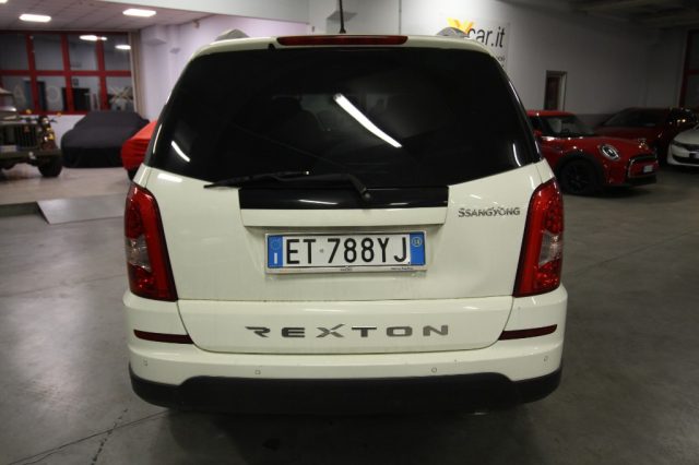 SSANGYONG REXTON usata, con Autoradio