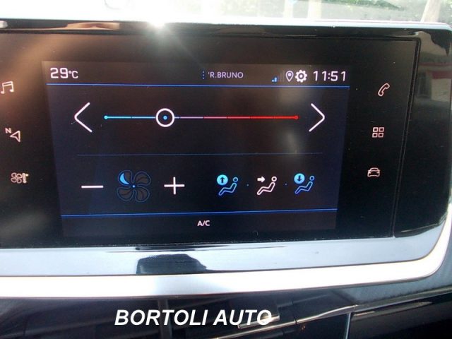 PEUGEOT 2008 usata, con Touch screen