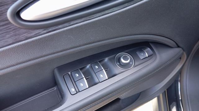 ALFA ROMEO Stelvio usata, con Chiusura centralizzata telecomandata