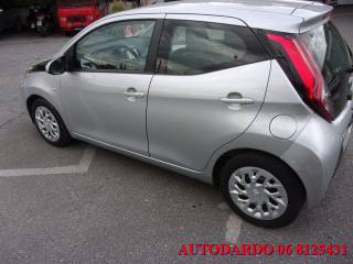 TOYOTA Aygo usata, con Airbag testa