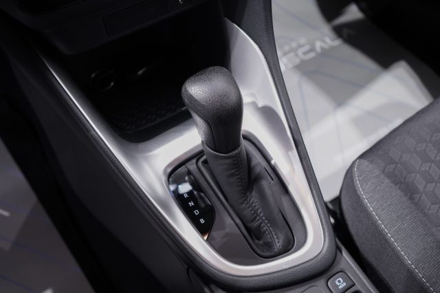 TOYOTA Yaris usata, con Controllo elettronico della corsia