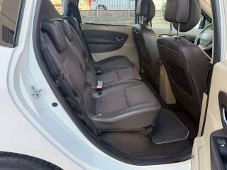 RENAULT Scenic usata, con Specchietti laterali elettrici