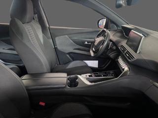 PEUGEOT 3008 usata, con Airbag