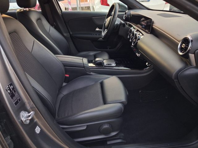 MERCEDES-BENZ A 180 usata, con Cerchi in lega