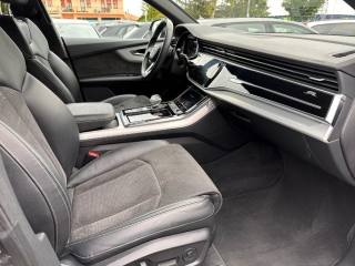 AUDI Q8 usata, con Park Distance Control