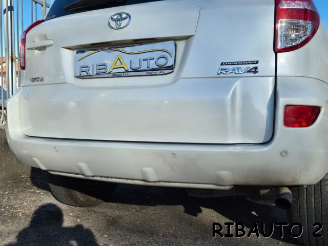 TOYOTA RAV 4 usata, con Cerchi in lega