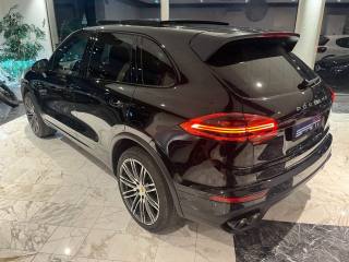 PORSCHE Cayenne usata, con Airbag