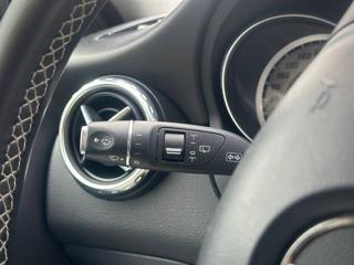 MERCEDES-BENZ GLA 180 usata, con Sospensioni pneumatiche