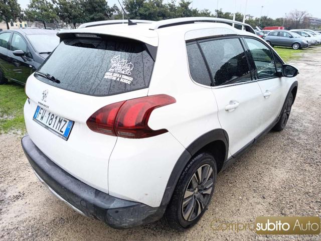 PEUGEOT 2008 usata, con Alzacristalli elettrici