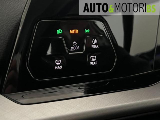 VOLKSWAGEN Golf usata, con USB