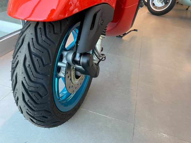 VESPA Primavera 125 usata 11