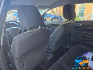 FORD Fiesta usata, con Specchietti laterali elettrici
