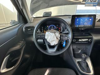 TOYOTA Yaris Cross usata, con Sedile posteriore sdoppiato