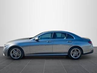 MERCEDES-BENZ E 220 usata, con Cerchi in lega