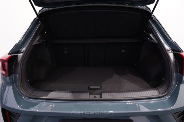 VOLKSWAGEN T-Roc usata 35