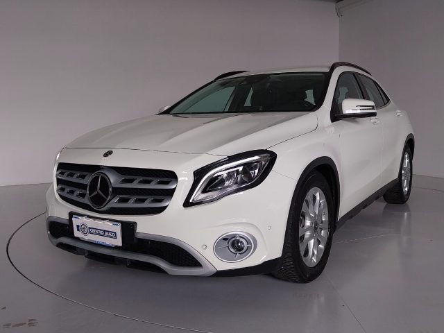 MERCEDES-BENZ GLA 200 usata, con Airbag