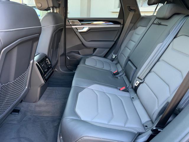 VOLKSWAGEN Touareg usata, con Cruise Control