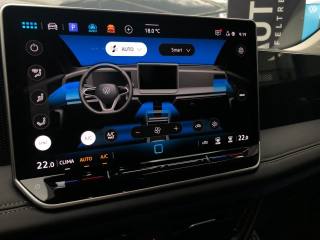 VOLKSWAGEN Tiguan usata, con Volante multifunzione
