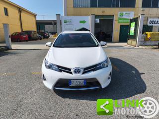 TOYOTA Auris usata, con Airbag