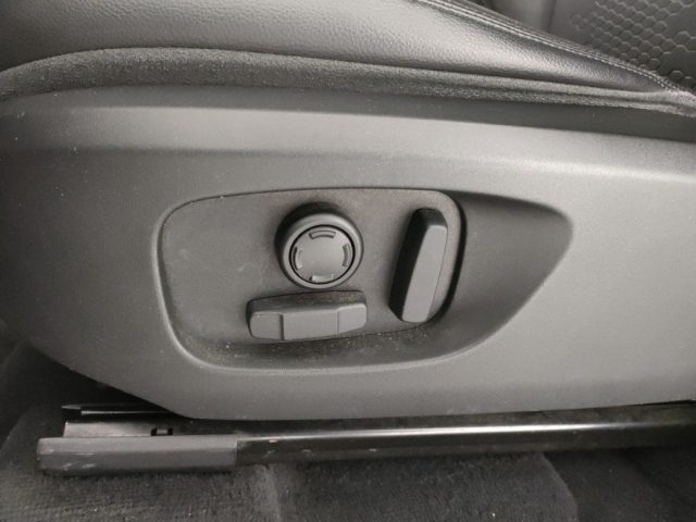 LAND ROVER Discovery Sport usata 23