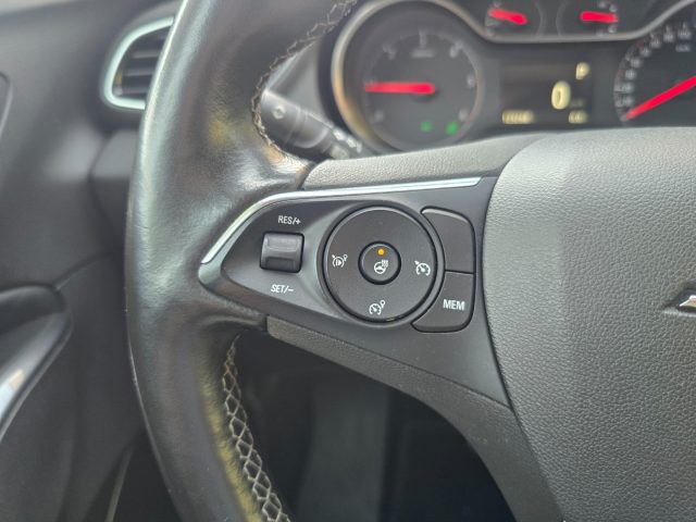 OPEL Grandland X usata 32