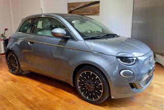 FIAT 500e Berlina 42 kWh La Prima
